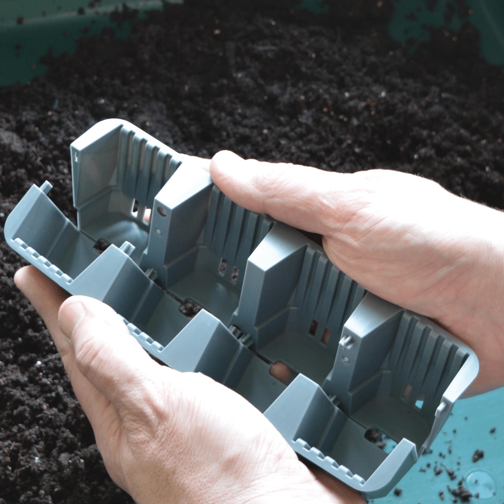 24 Cell Self Watering Fast Root Seed Success Kit Propagator - Image 10