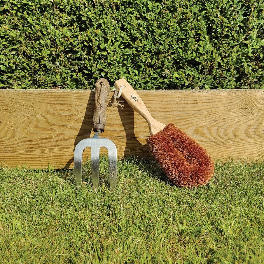 Gardener’s Brush – Natural Loofah & Coconut Fibre Scrubber | Eco-Friendly by LoofCo - Image 3