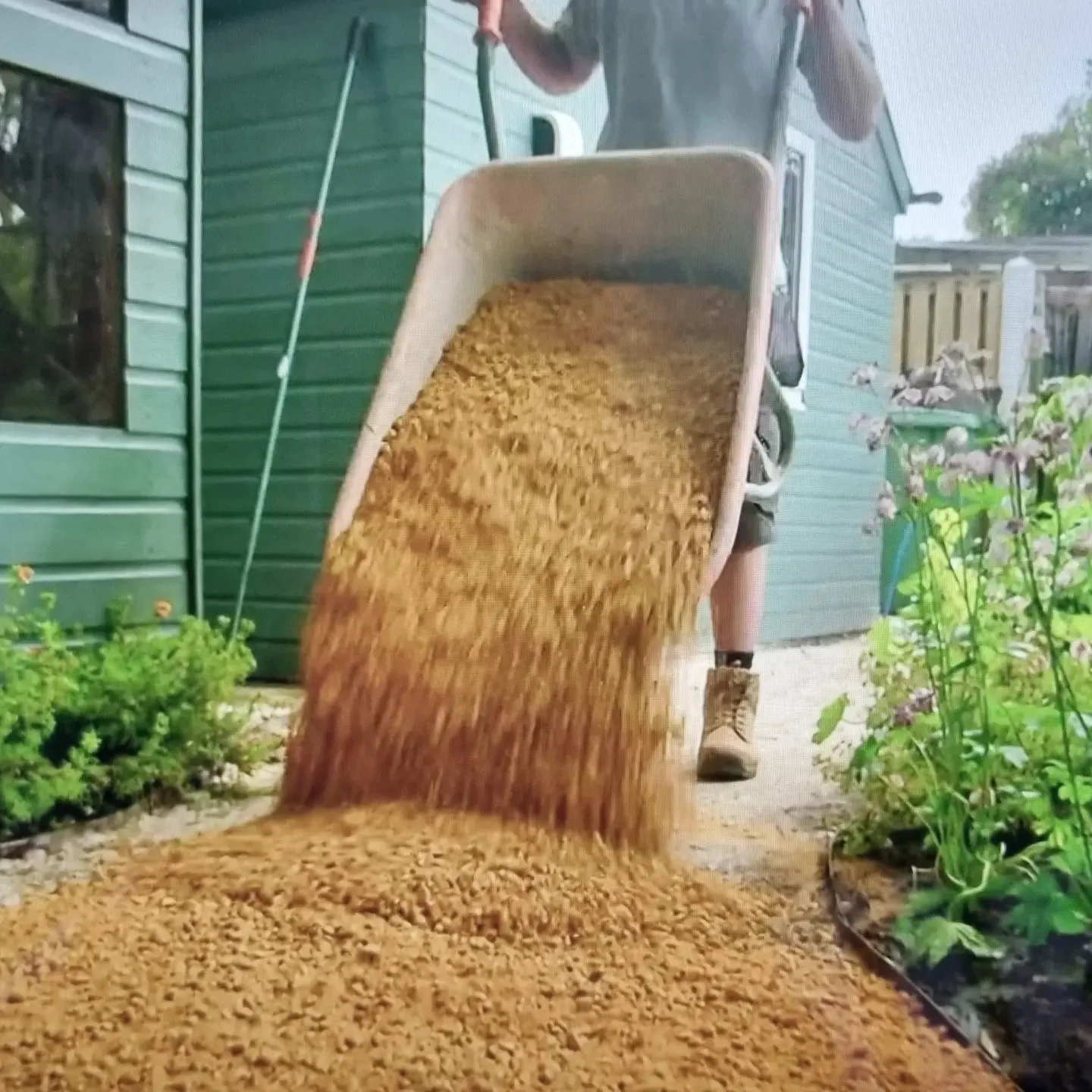Hoggin Self Binding Gravel 10mm to dust - Image 3