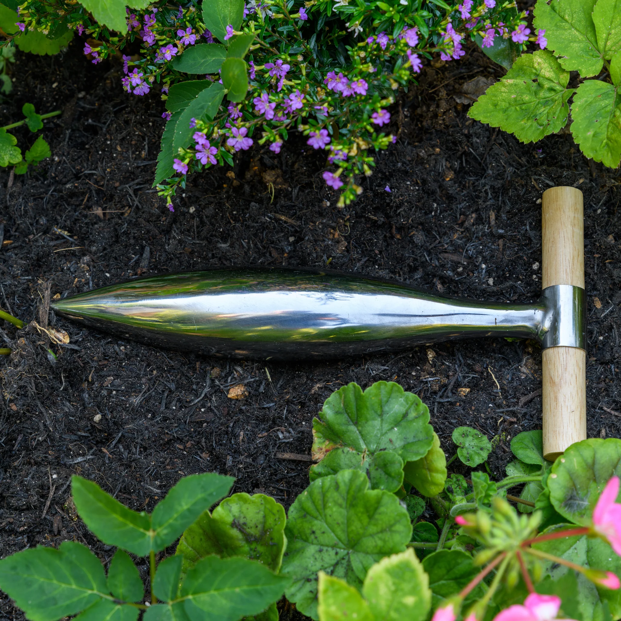 RHS Endorsed Stainless Steel Dibber by Burgon & Ball - Image 12