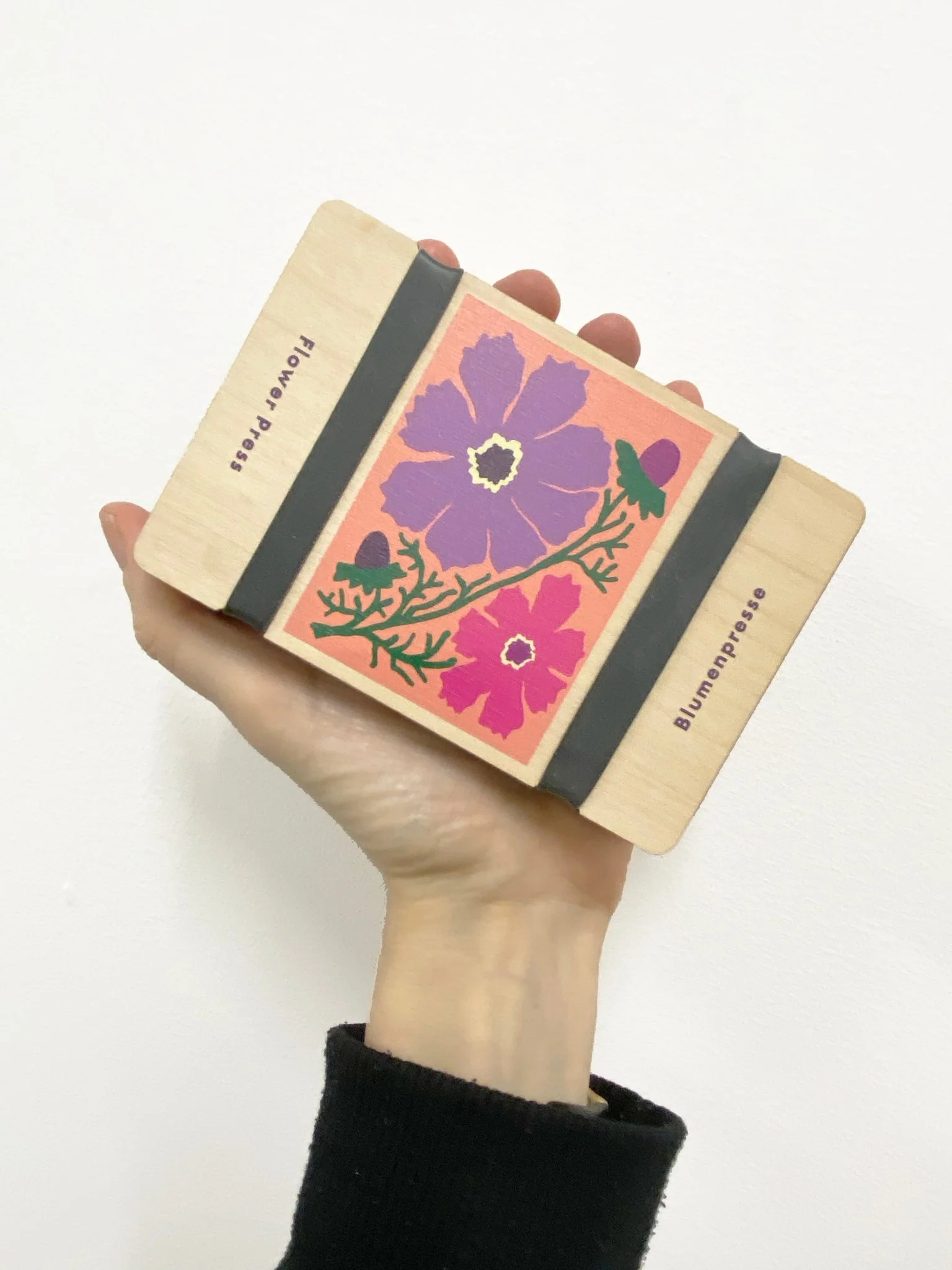Pocket Flower Press Kit – Cosmos Floral Design for Nature Pressing | Studio Wald - Image 2
